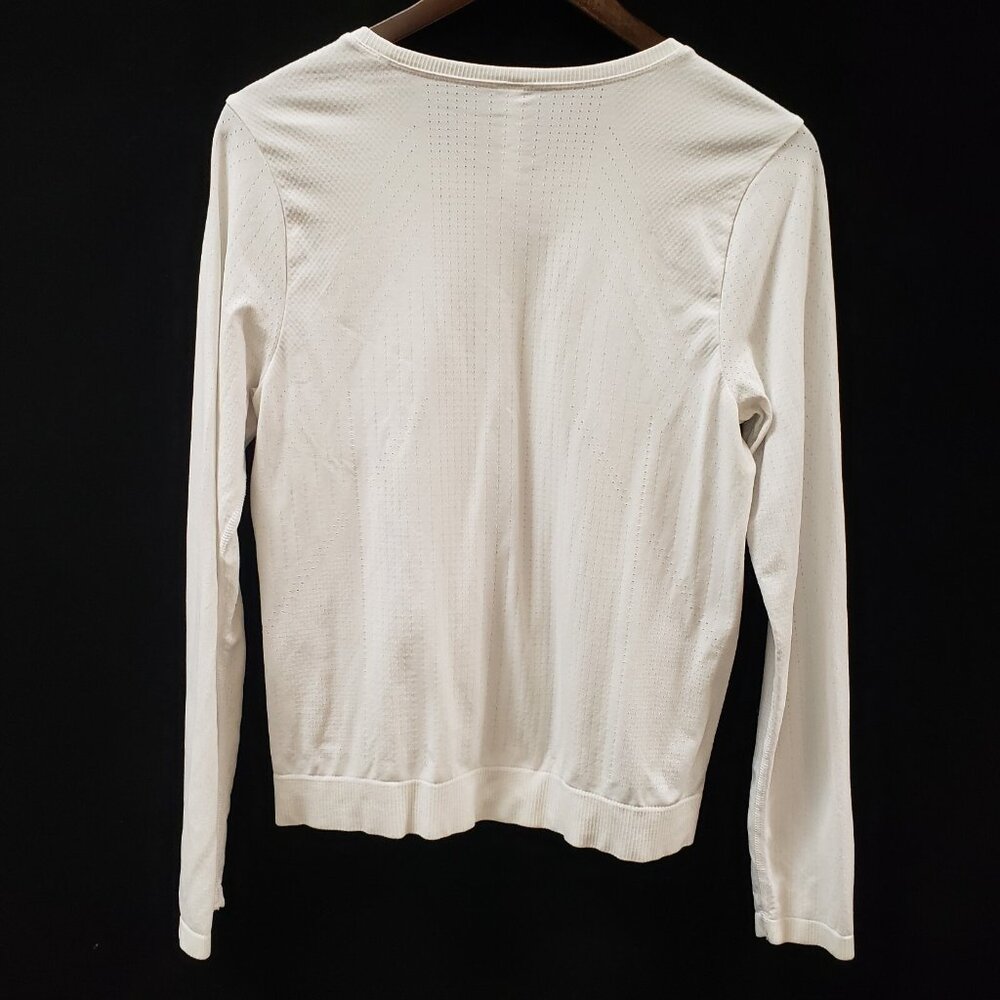 Athleta Womens In Motion Top T Shirt Size M Long Sleeve Athletic Workout Gym - Picture 5 of 12
